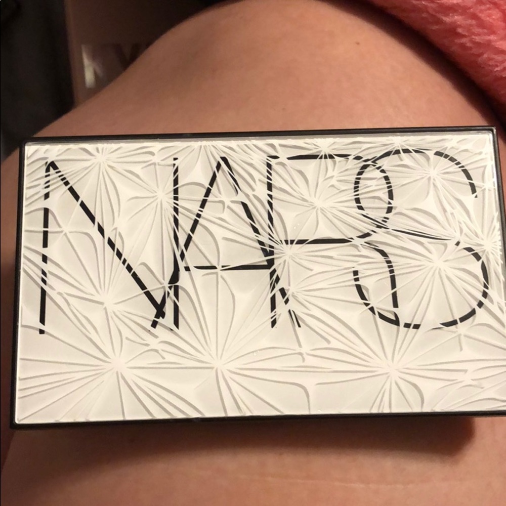 NARS Virtual Domination cheek palette